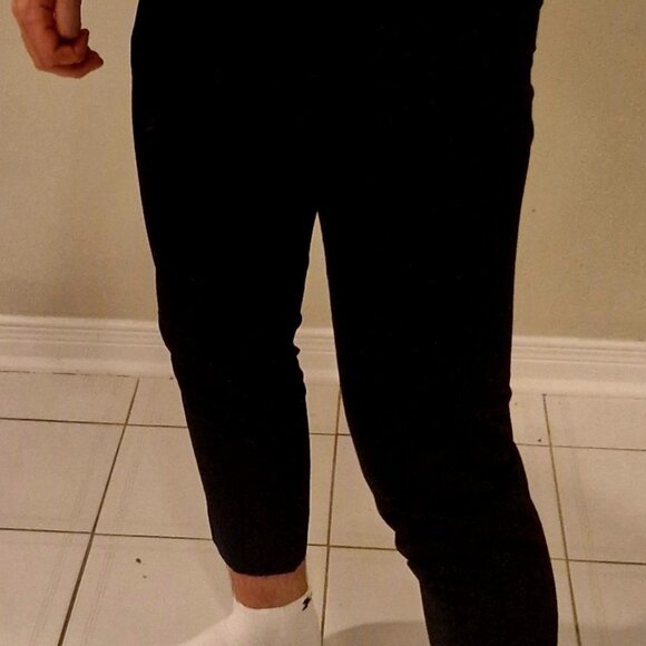 Pants H&M - Skinny Fit - Cropped Leg - US 32R - One Black & One Mahogany - Picture 6 of 7